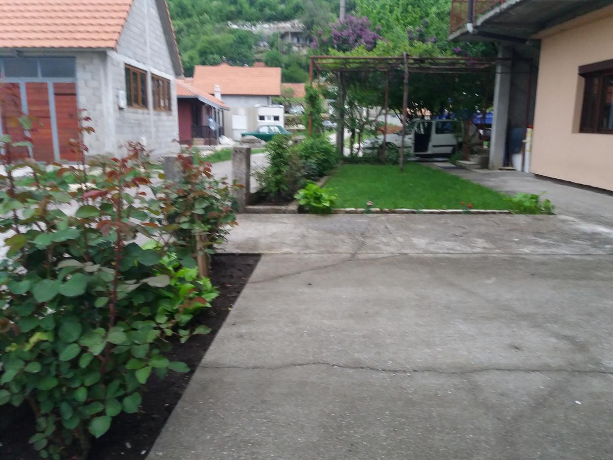 Apartments Mirkovic Cetinje Exteriör bild