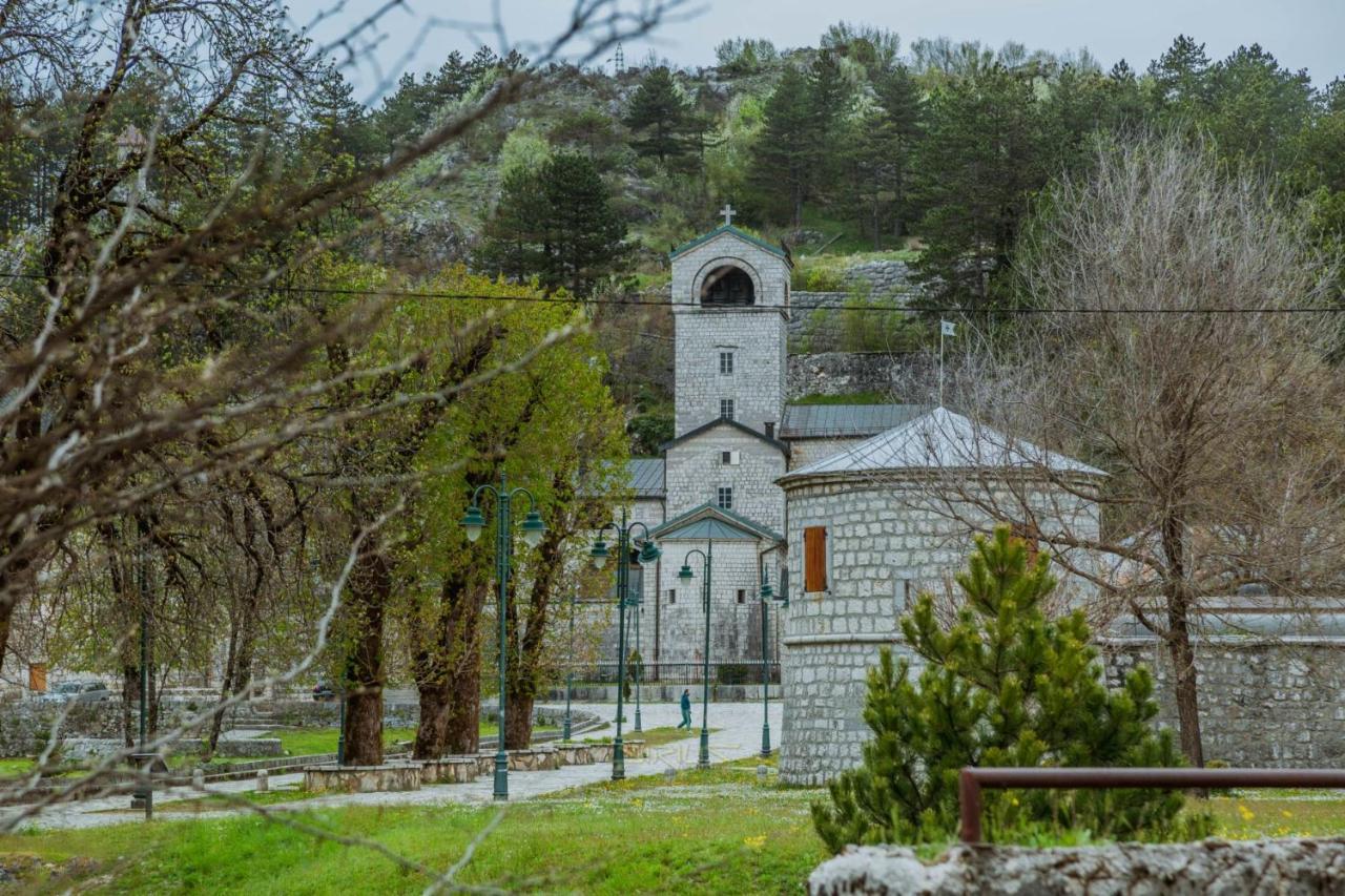 Apartments Mirkovic Cetinje Exteriör bild